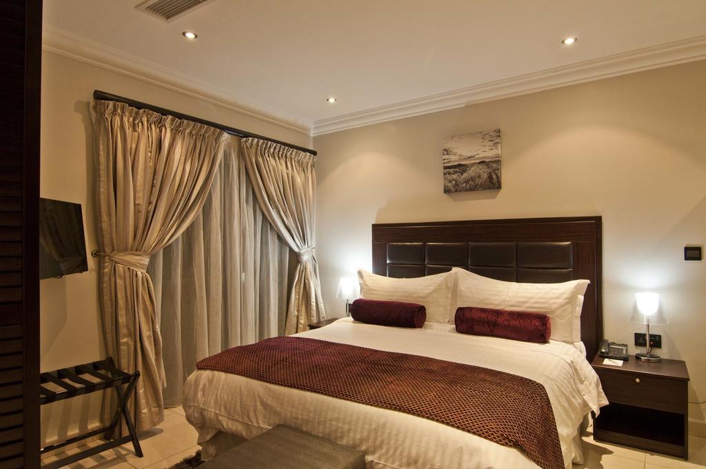 L'Eola Suites Abuja Quarto foto